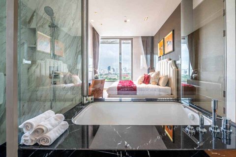 Condo à Sathon, Bangkok, Thaïlande, 1 chambre  № 200882 - photo 27