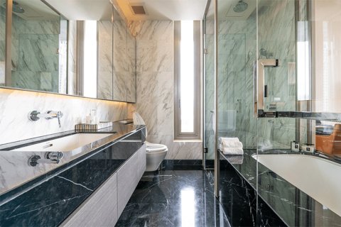 Condo in Bangkok, Thailand, 1 bedroom № 200881 - photo 18