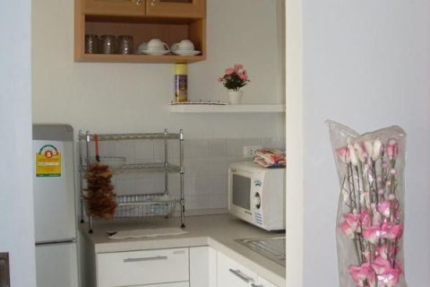 Studio dans le Condo à Khlong Toei, Bangkok, Thaïlande  № 149118 - photo 8