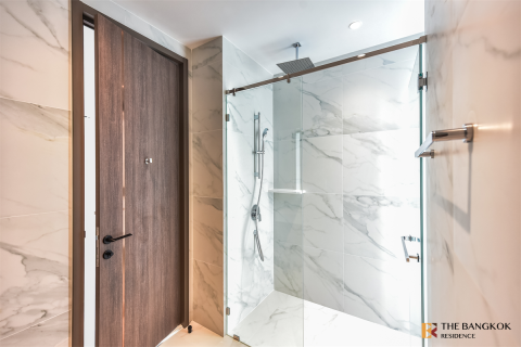 Condo in Bangkok, Thailand, 3 bedrooms  № 189919 - photo 8