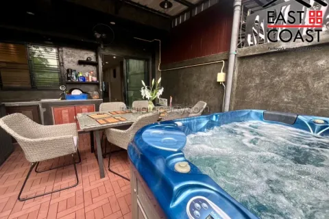 Casa de 4 dormitorios en Pattaya, Tailandia № 212271 - foto 14