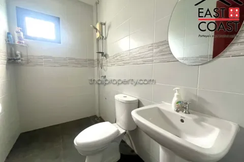 Casa de 4 dormitorios en Pattaya, Tailandia № 212271 - foto 8