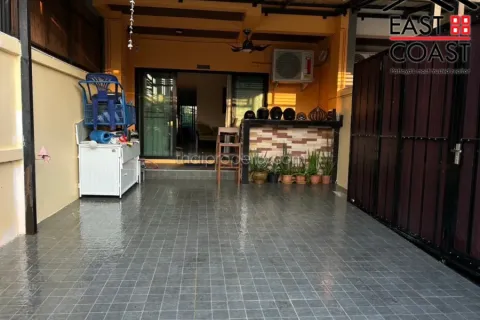 House in Pattaya, Thailand 4 bedrooms № 212271