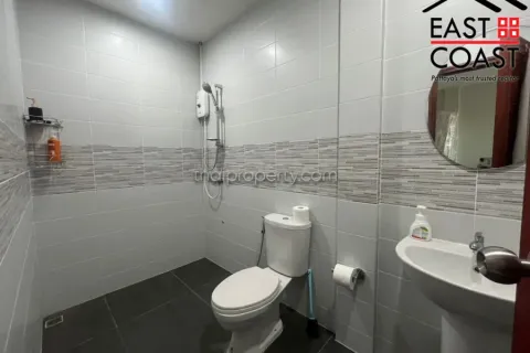 Casa de 4 dormitorios en Pattaya, Tailandia № 212271 - foto 5