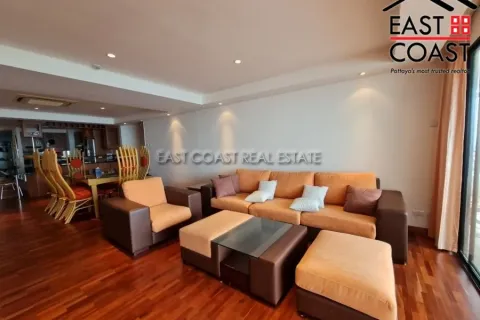 Condominio de 4 dormitorios en Pattaya, Tailandia № 212273 - foto 3