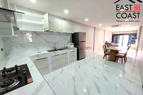 Casa de 4 dormitorios en Pattaya, Tailandia № 212272 - foto 6