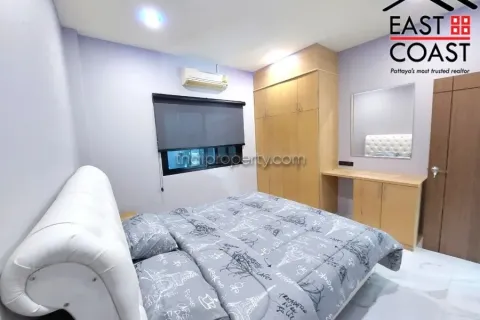 Casa de 4 dormitorios en Pattaya, Tailandia № 212272 - foto 8