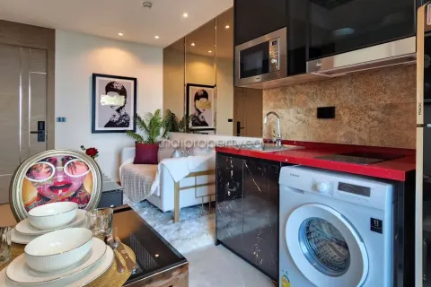 Condominio de 1 dormitorio en Jomtien Beach, Pattaya, Tailandia № 212275 - foto 3