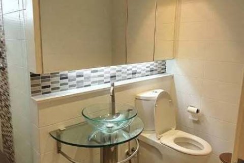 Condo à Pak Kret, Thaïlande, 2 chambres  № 154065 - photo 8