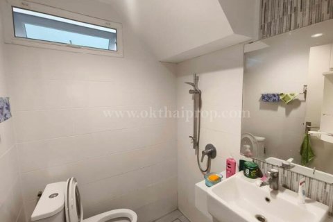 House in Samut Sakhon, Thailand 4 bedrooms № 154061 - photo 12