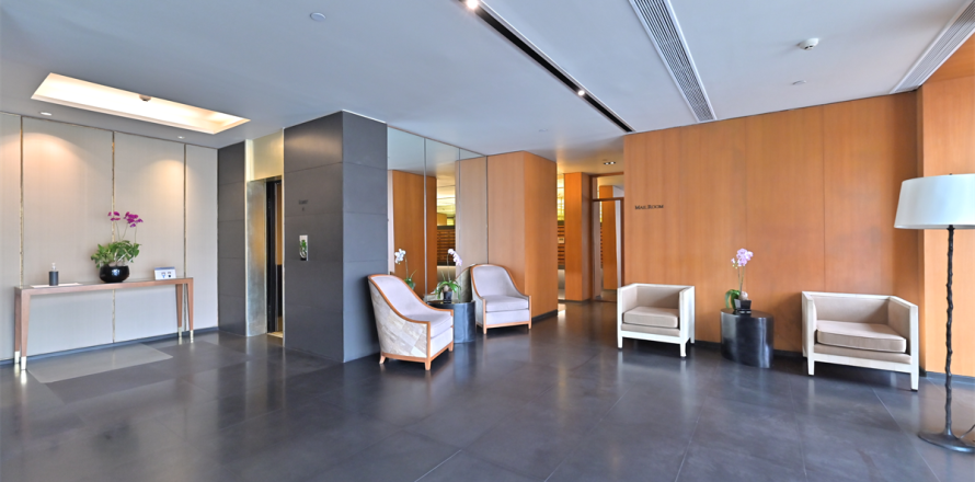 Condominio de 2 dormitorios en Bangkok, Tailandia № 202020