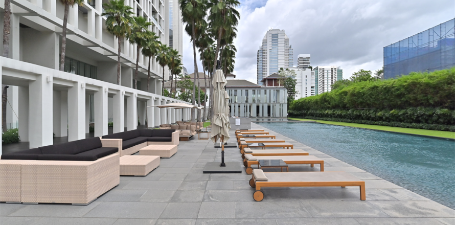 Condo in Bangkok, Thailand, 2 bedrooms  № 202020
