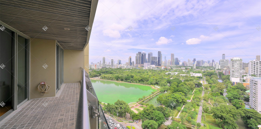 Condominio de 2 dormitorios en Bangkok, Tailandia № 202022