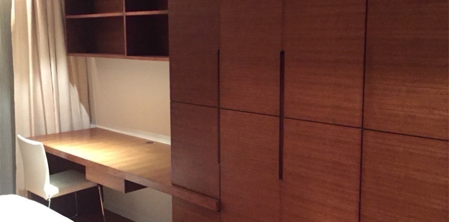 Condo in Bangkok, Thailand, 2 bedrooms  № 202022