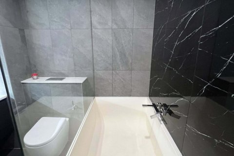 Condo in Huai Khwang, Bangkok, Thailand, 3 bedrooms  № 148531 - photo 12