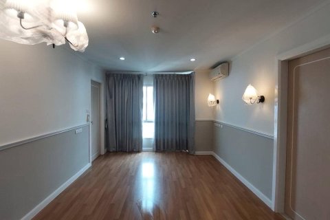 Condo in Yan Nawa, Bangkok, Thailand, 2 bedrooms  № 148527 - photo 1