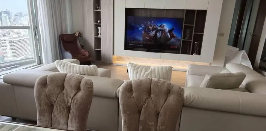 Кондоминиум с 3 спальнями в Кхлонг Сане, Бангкок, Таиланд № 148530