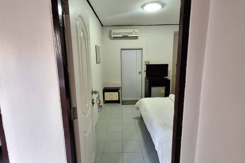 House in Hua Hin, Thailand 7 bedrooms № 149288 - photo 28