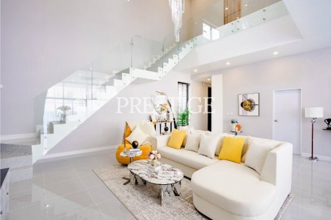 House in Pattaya, Thailand 4 bedrooms № 198170 - photo 3