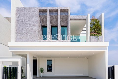 House in Pattaya, Thailand 4 bedrooms № 198170 - photo 2