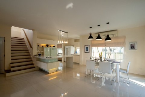 House in Chiang Mai, Thailand 3 bedrooms № 155339 - photo 4