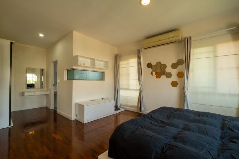 House in Chiang Mai, Thailand 3 bedrooms № 155339 - photo 14