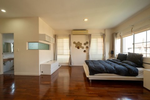 House in Chiang Mai, Thailand 3 bedrooms № 155339 - photo 12