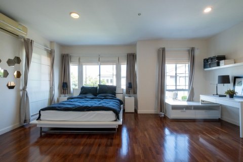 House in Chiang Mai, Thailand 3 bedrooms № 155339 - photo 13