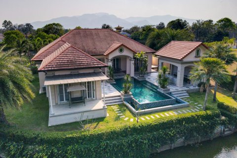 Villa in Chiang Mai, Thailand 3 bedrooms № 155338 - photo 6