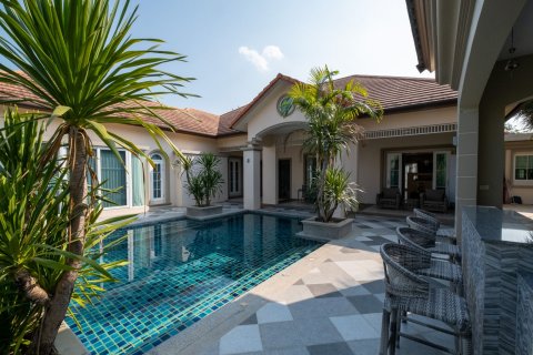 Villa in Chiang Mai, Thailand 3 bedrooms № 155338 - photo 2