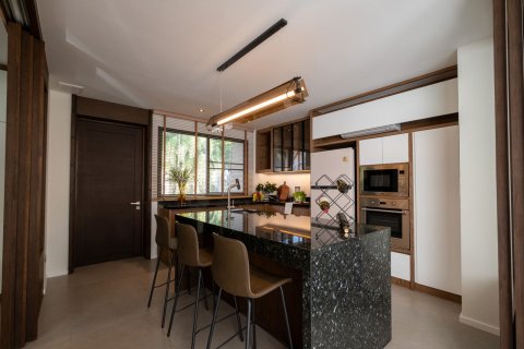 Villa in Chiang Mai, Thailand 4 bedrooms № 155342 - photo 6