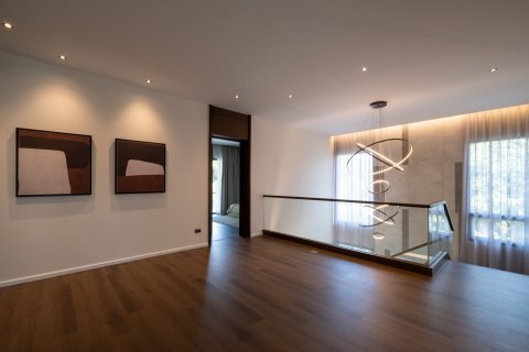 Villa in Chiang Mai, Thailand 4 bedrooms № 155342 - photo 11