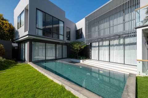 Villa in Chiang Mai, Thailand 4 bedrooms № 155340 - photo 5