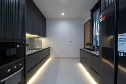 Villa in Chiang Mai, Thailand 4 bedrooms № 155340 - photo 11