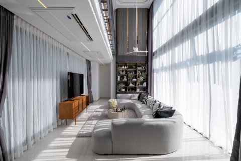 Villa in Chiang Mai, Thailand 4 bedrooms № 155340 - photo 6