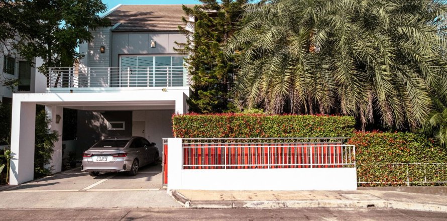 Дом в Чиангмае, Таиланд с 3 спальнями  № 155341