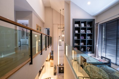 House in Chiang Mai, Thailand 3 bedrooms № 155341 - photo 12