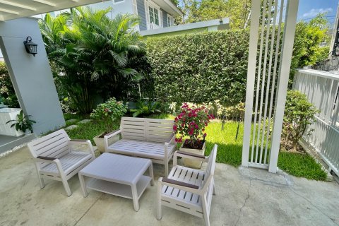 Maison à Samut Prakan, Thaïlande 4 chambres № 137435 - photo 16