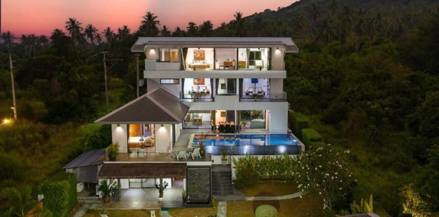 Вилла в Самуи, Таиланд с 7 спальнями  № 147540