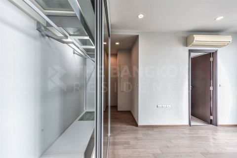 Condo in Bangkok, Thailand, 2 bedrooms № 184760 - photo 9