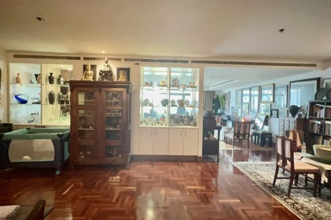 Condo à Watthana, Bangkok, Thaïlande, 3 chambres № 201032 - photo 14