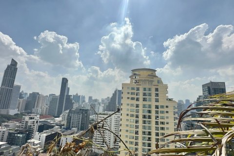 Condo à Watthana, Bangkok, Thaïlande, 3 chambres № 201032 - photo 2