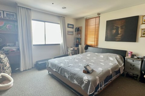 Condo à Watthana, Bangkok, Thaïlande, 3 chambres № 201032 - photo 4