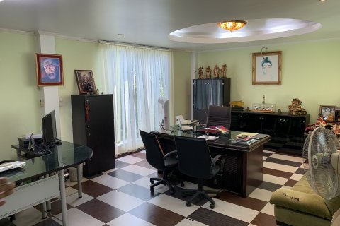 House in Bangkok Yai, Thailand 2 bedrooms № 139363 - photo 11