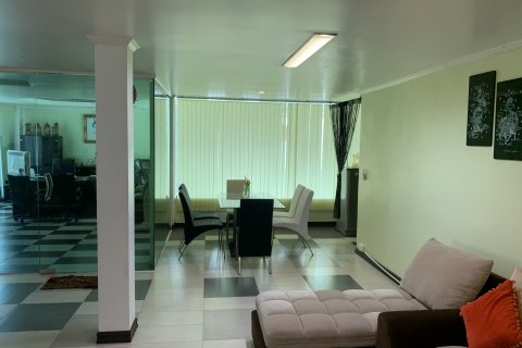 House in Bangkok Yai, Thailand 2 bedrooms № 139363 - photo 14