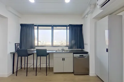 Condo in Phaya Thai, Bangkok, Thailand, 3 bedrooms  № 160796 - photo 12