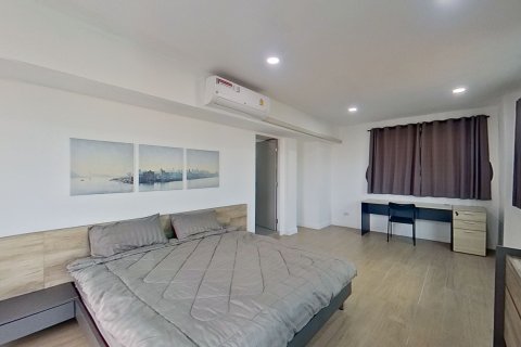 Condo in Phaya Thai, Bangkok, Thailand, 3 bedrooms  № 160796 - photo 9