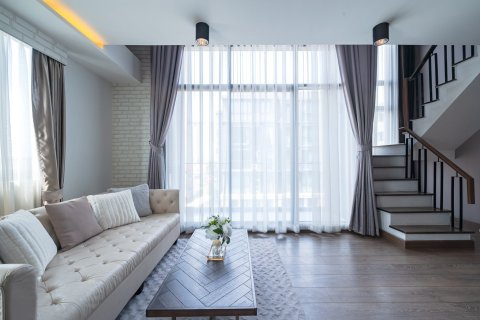 Condo in Phra Khanong, Bangkok, Thailand, 3 bedrooms  № 160799 - photo 6