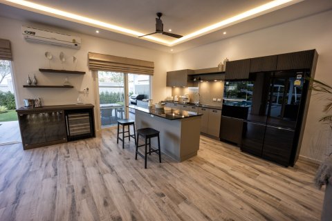 Villa in Hua Hin, Thailand 3 bedrooms № 160795 - photo 5