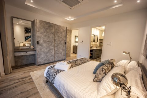 Villa in Hua Hin, Thailand 3 bedrooms № 160795 - photo 13